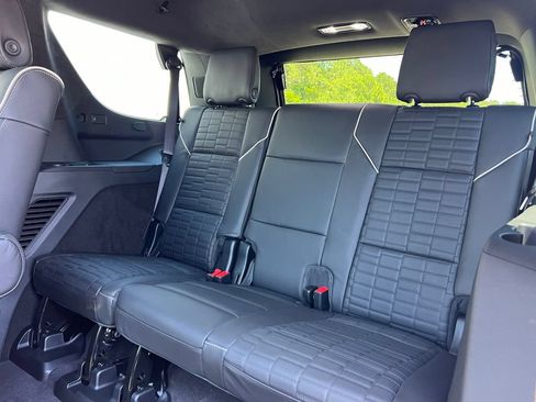New 2026 Cadillac Escalade Platinum Luxury AWD/4WD image 23