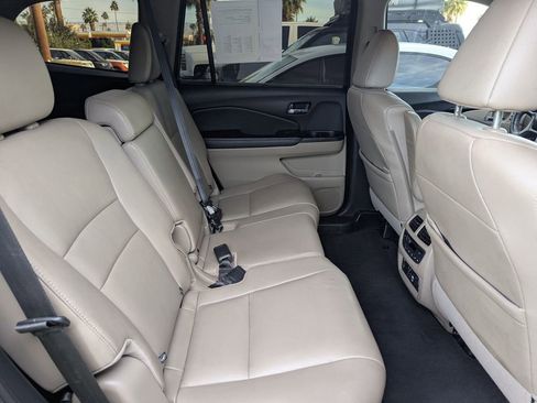 Used 2021 Honda Pilot Touring image 21