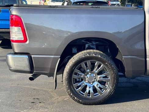 Used 2022 RAM 1500 Big Horn AWD/4WD image 41