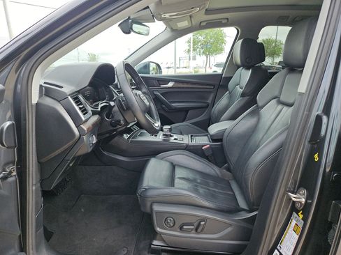 Used 2019 Audi Q5 2.0T Premium Plus w/ Premium Plus Package AWD/4WD image 9