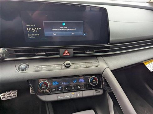 New 2025 Hyundai Elantra SEL w/ Cargo Package image 11