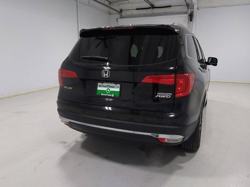 Used 2018 Honda Pilot Touring image 7