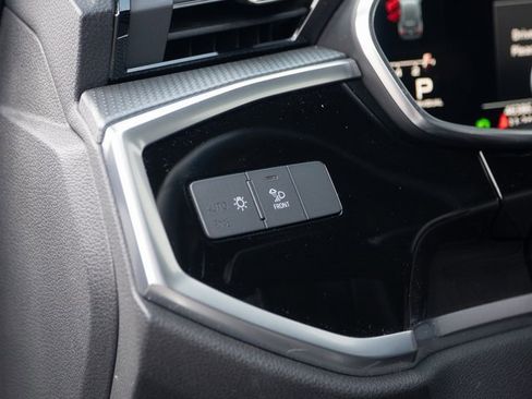 Used 2020 Audi Q3 2.0T Prestige w/ Prestige Package image 29