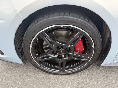 Used 2022 Chevrolet Corvette Stingray Preferred Conv w/ Z51 Performance Package RWD image 9