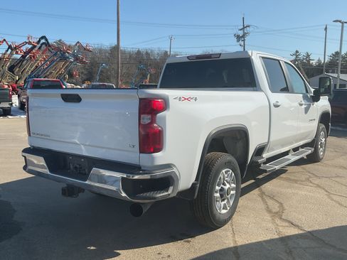 Certified 2025 Chevrolet Silverado 2500 LT w/ Convenience Package image 3
