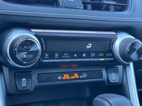 New 2025 Toyota RAV4 XLE image 18