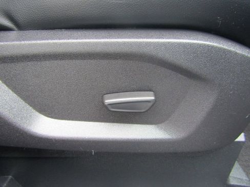 Used 2024 Ford Edge SEL w/ Convenience Package AWD/4WD image 39