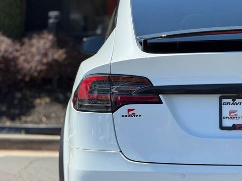 Used 2018 Tesla Model X 100D image 15