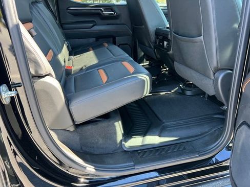 Used 2023 GMC Sierra 1500 AT4 w/ AT4 Premium Package image 15