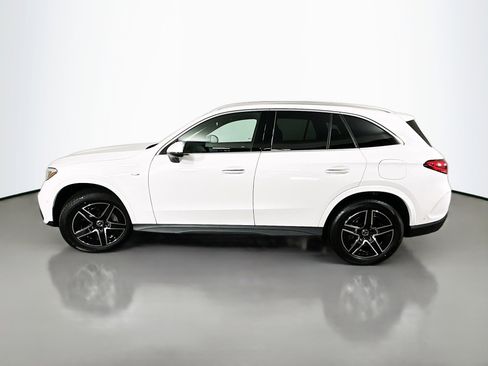 New 2025 Mercedes-Benz GLC 350e 4MATIC image 4