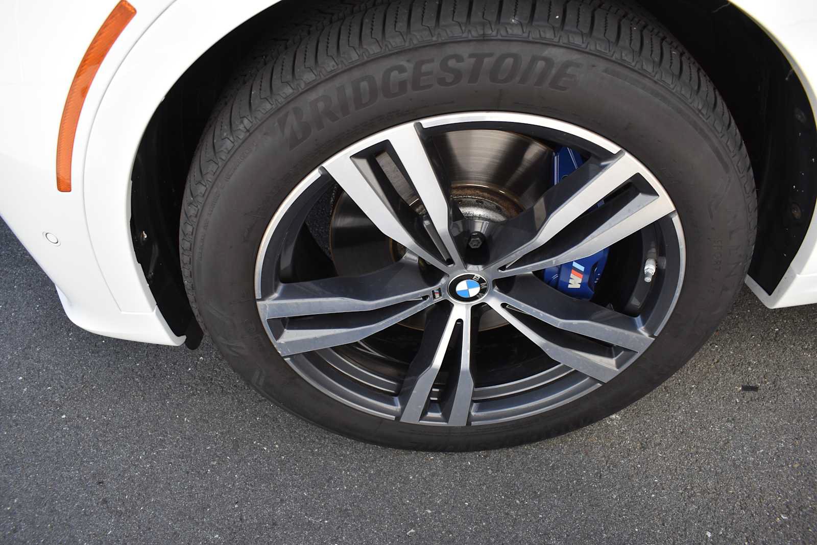 Used 2021 BMW X7 M50i w/ Cold Weather Package AWD/4WD image 22