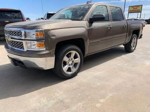 Used 2014 Chevrolet Silverado 1500 LT w/ LT Plus Package image 3