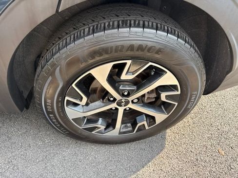 Used 2023 Kia Sportage EX AWD/4WD image 7