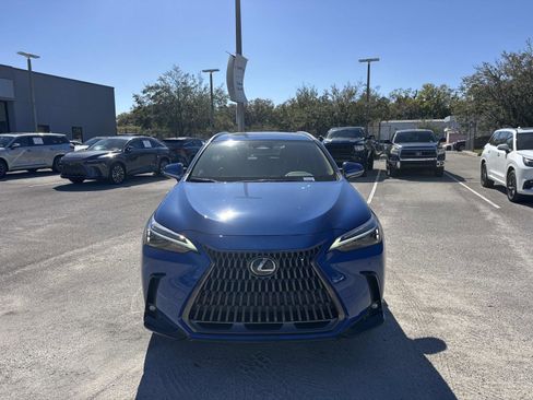 Used 2025 Lexus NX 250 FWD w/ Premium Package image 8