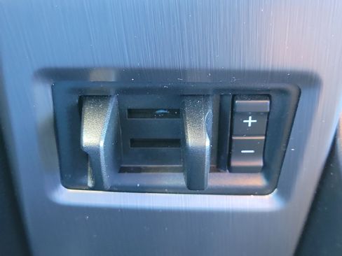 Used 2020 Ford Expedition Platinum image 31