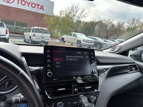 Used 2023 Toyota Camry XLE w/ Navigation Package image 15