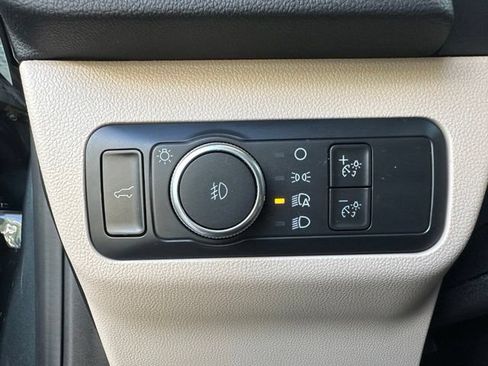 Certified 2022 Ford Escape SEL FWD image 25