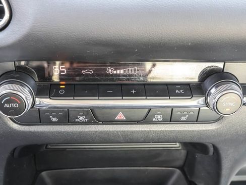 Used 2023 MAZDA CX-30 AWD 2.5 S w/ Premium Package image 24