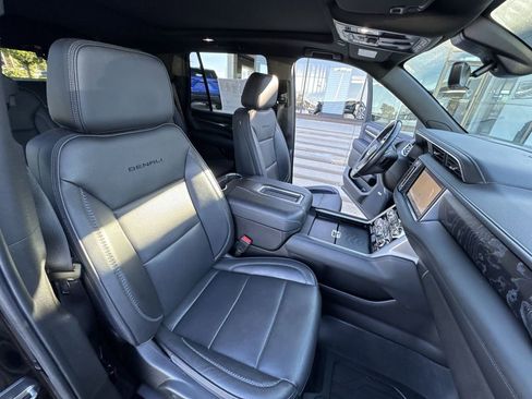 Certified 2021 GMC Yukon Denali w/ Denali Premium Package image 29