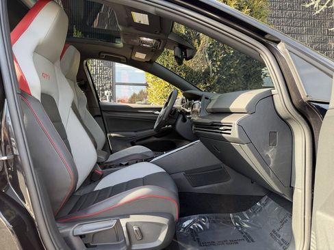 Used 2024 Volkswagen GTI SE w/ SE Leather Seats Package image 33