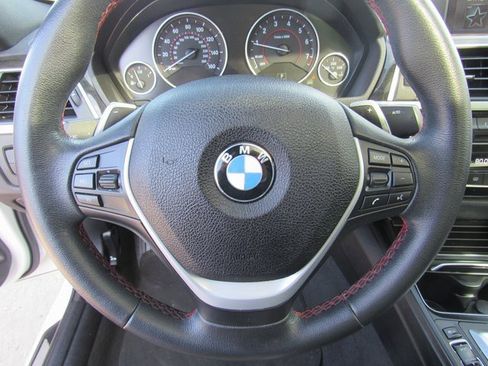 Used 2018 BMW 330e w/ Convenience Package image 18