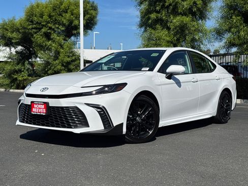 Certified 2026 Toyota Camry SE FWD image 2