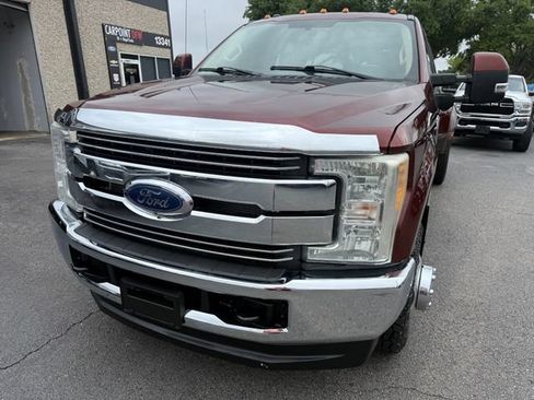 Used 2017 Ford F350 Lariat AWD/4WD image 11