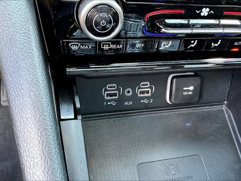Used 2023 Jeep Grand Cherokee Summit w/ Advanced Protech Group IV AWD/4WD image 18