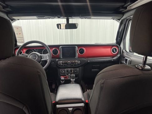 Used 2023 Jeep Wrangler Unlimited Rubicon image 15