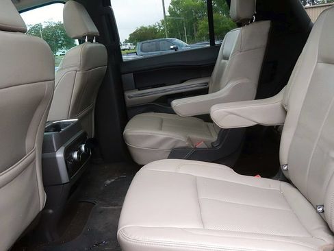 Used 2021 Ford Expedition XLT RWD image 13