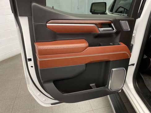 Used 2024 GMC Sierra 1500 Denali Ultimate image 24