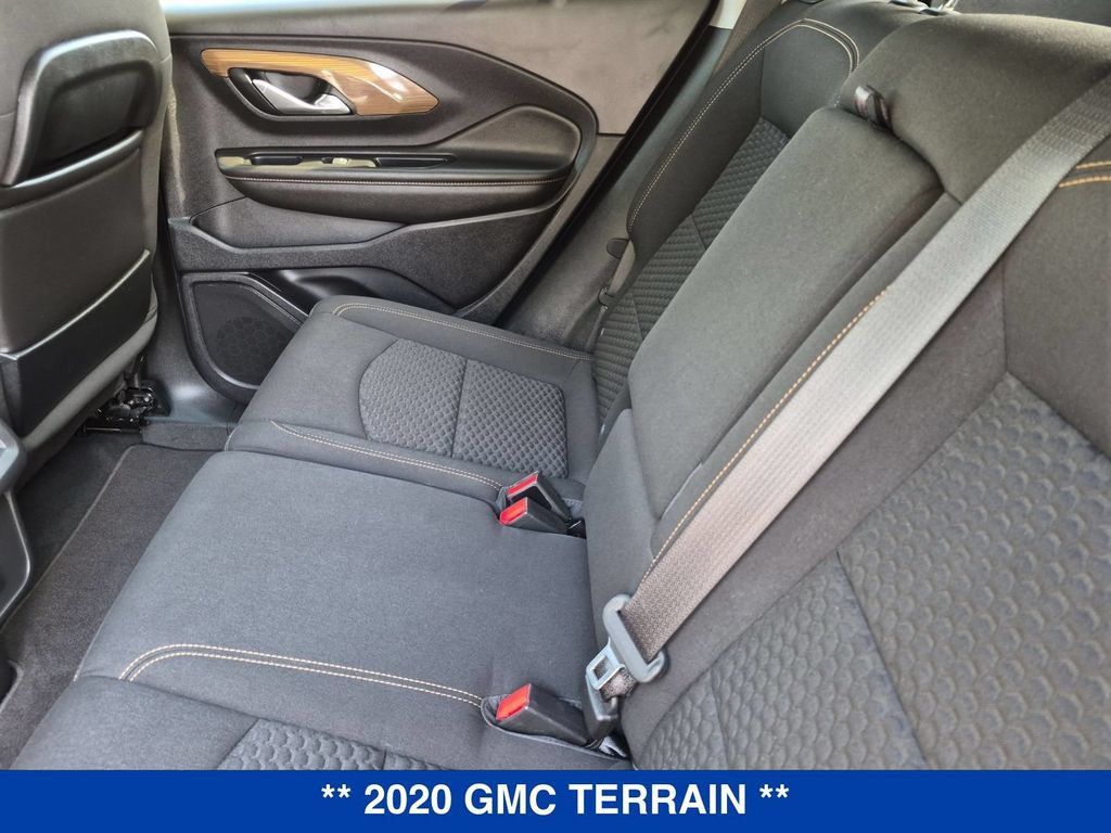 Used 2020 GMC Terrain SLE w/ Driver Convenience Package AWD/4WD image 16