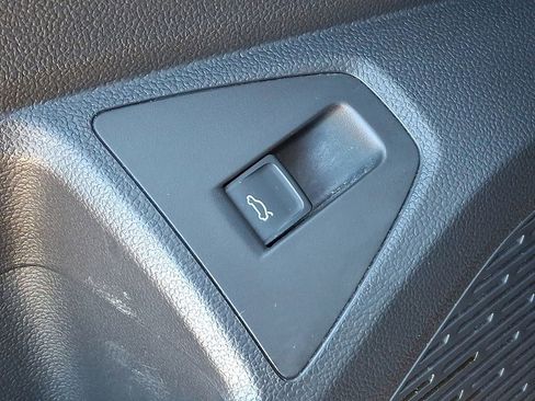 Used 2019 Volkswagen Jetta GLI Autobahn image 27