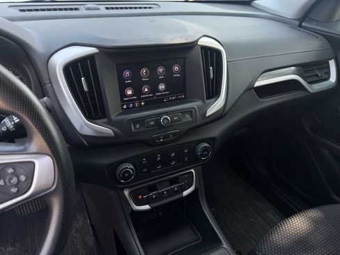 Used 2024 GMC Terrain SLE w/ Elevation Edition FWD image 24