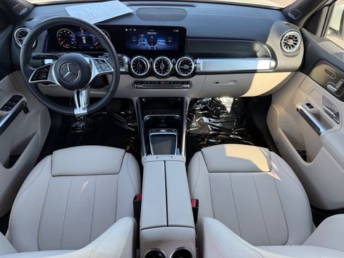 Certified 2025 Mercedes-Benz GLB 250 4MATIC image 12