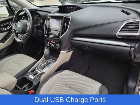 Used 2023 Subaru Forester Premium image 8