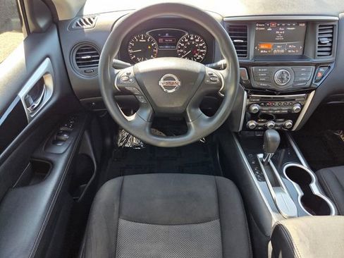 Used 2020 Nissan Pathfinder S FWD image 12