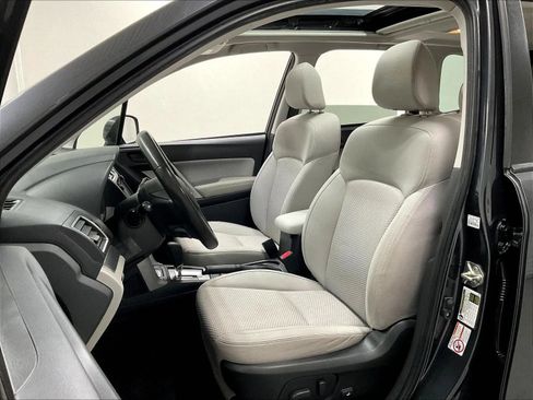 Used 2017 Subaru Forester 2.5i Premium AWD/4WD image 13