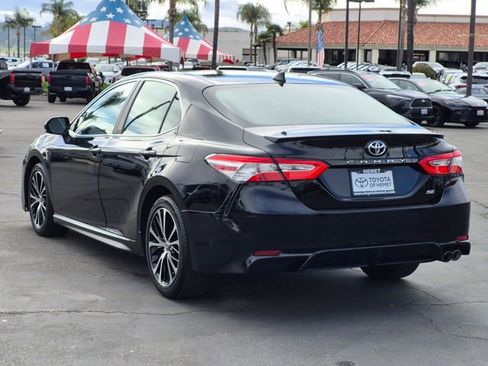 Used 2020 Toyota Camry SE image 7