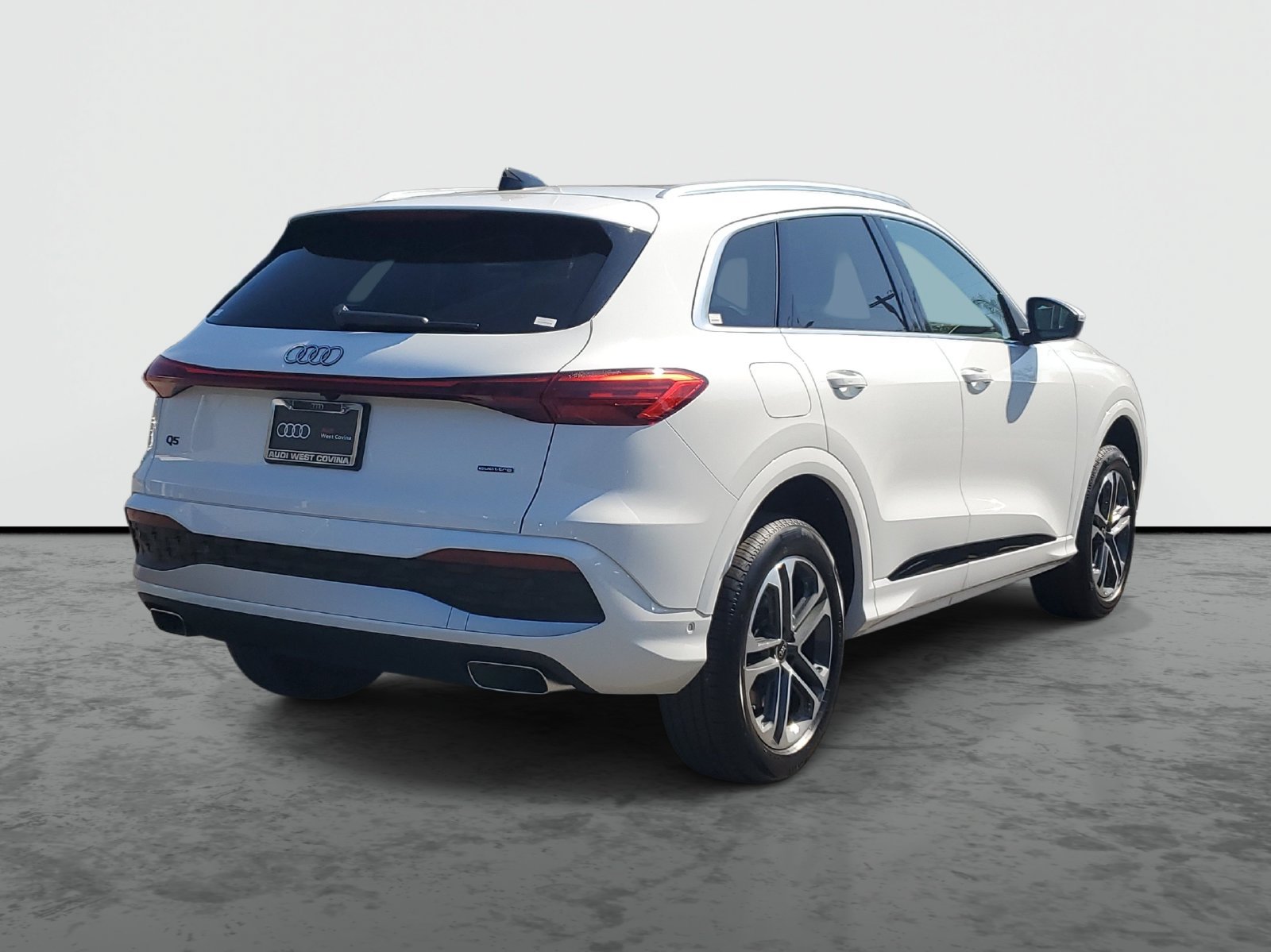 New 2026 Audi Q5 Premium AWD/4WD image 4
