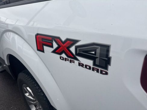 Used 2019 Ford F150 XLT w/ Equipment Group 302A Luxury AWD/4WD image 9