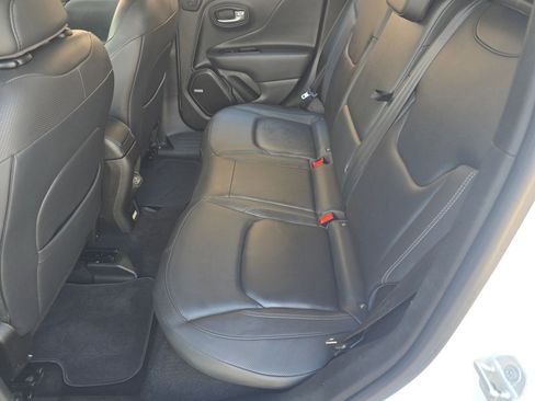 Used 2020 Jeep Renegade Limited image 13