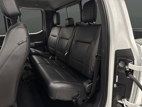 Used 2024 Ford F350 Lariat w/ Chrome Package image 32