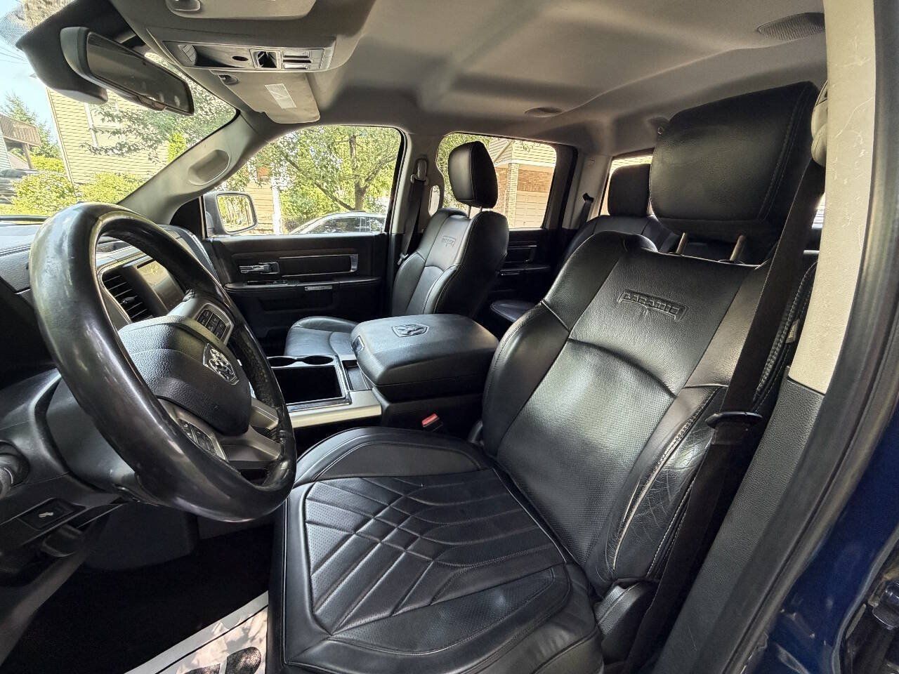 Used 2015 RAM 1500 Laramie w/ Convenience Group AWD/4WD image 10