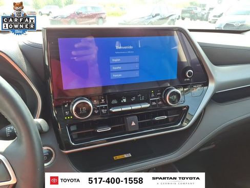 Used 2023 Toyota Highlander Platinum AWD/4WD image 20