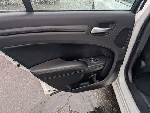 Used 2013 Chrysler 300 S AWD/4WD image 10