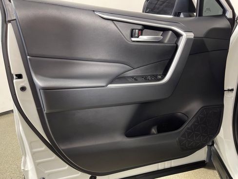 Certified 2025 Toyota RAV4 XLE w/ Convenience Package image 17