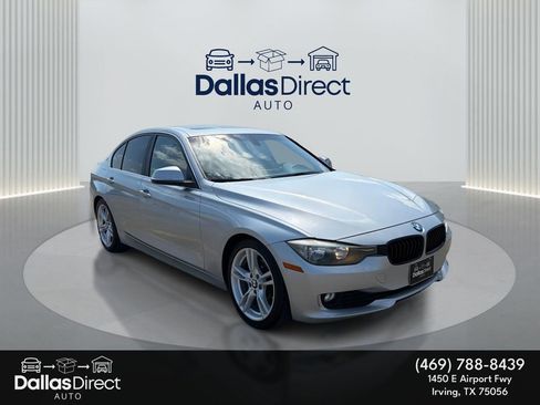 Used 2015 BMW 320i Sedan w/ Sport Package image 2