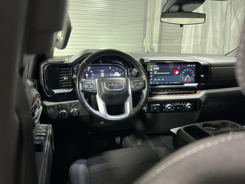 Used 2024 GMC Sierra 1500 Elevation AWD/4WD image 23