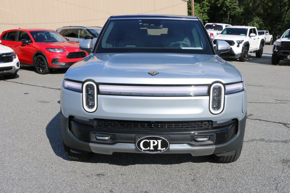 Used 2025 Rivian R1S Adventure Dual AWD/4WD image 11